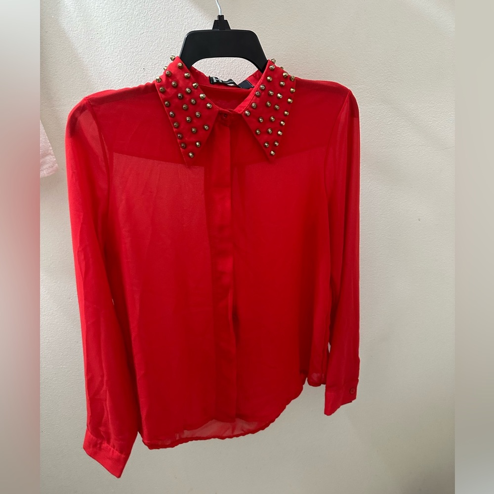 Helena 154 Dizengoff St. Tel Aviv Scarlet Button Down Blouse with Metal Collar